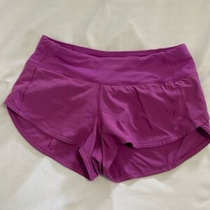 Lululemon size 2 shorts 2.5 in